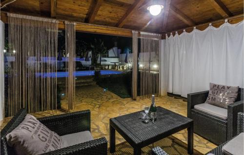 Kastelir House | Holiday Home Kastelir Iix