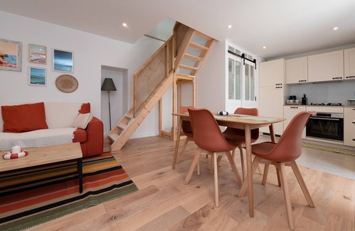 Sauzon House | Holiday Home 'Ker Mam - Belle-Ile' with Sea View and Wi-Fi