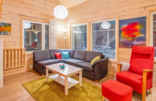 Yllas House | Holiday Home Kevätpiippo a