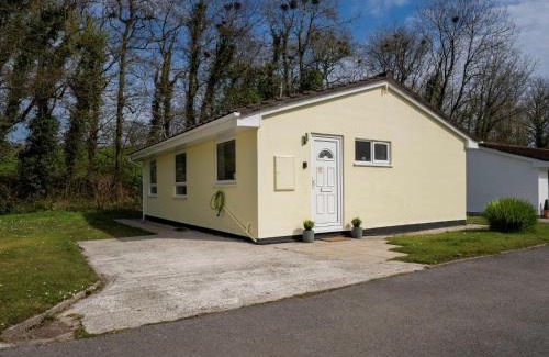 Liskeard House | Holiday Home Kingfishers Haven by Interhome