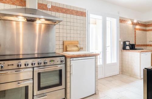 Draguignan House | Holiday Home L'Esquirou by Interhome