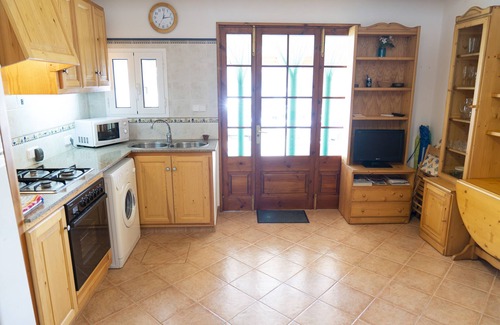 Es Canutells House | Holiday Home 'La Casa Del Pescador' with Sea Views, Wi-Fi and Air Conditioning