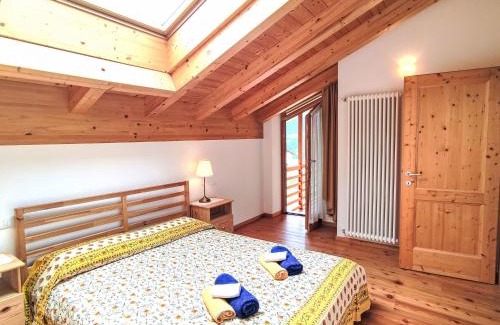 Bleggio Superiore House | Holiday Home La casa dei Noci by Interhome