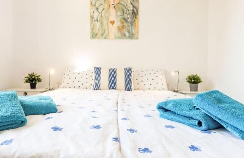Creixell House | Holiday Home La Unica by Interhome