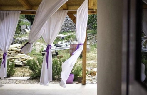 Raslina Apartment | Holiday Home Lavanda