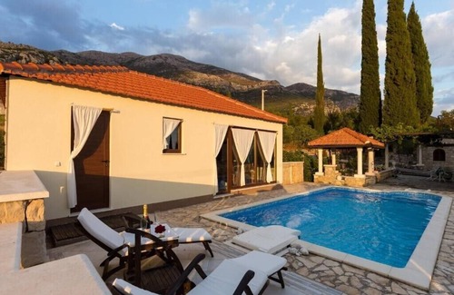 Mihanici House | Holiday Home Lazuština Paradise