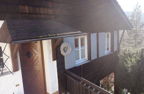 Busterbach House | Holiday Home 'Lena' with Private Terrace, Private Garden and Wi-Fi