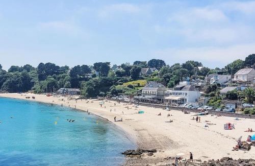 Cancale House | Holiday Home Les Grands Près by Interhome