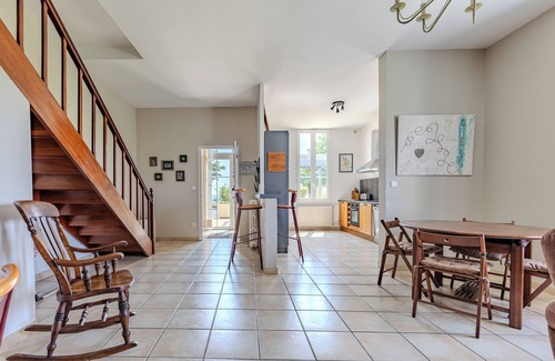 Montagne House | Holiday Home 'Les Marronniers' with Private Pool, Private Terrace and Wi-Fi