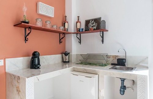 Durcal House | Holiday Home 'Little Alhambra' with Private Terrace and Wi-Fi