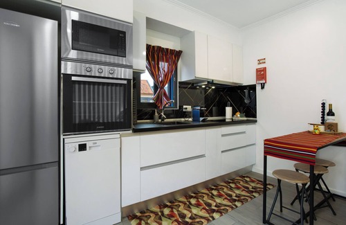 Santana House | Holiday Home 'Little Zen House' with Mountain View, Wi-Fi and Air Conditioning