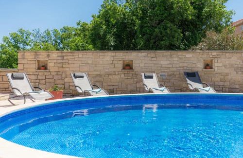 Rakalj House | Holiday Home Ljiljana by Interhome