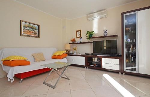 Rakalj House | Holiday Home Lory by Interhome