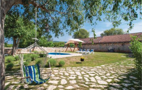 Gradina House | Holiday Home Lozovac With Outdoor Swimming Pool 441