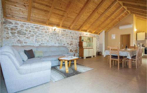 Gradina House | Holiday Home Lozovac With Outdoor Swimming Pool 441