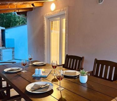 Orbanici House | Holiday Home Luca