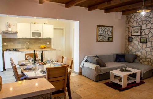 Blato House | Holiday Home Luna