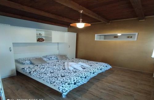 Blato House | Holiday Home Luna - Two Bedroom Holiday Home with Sea View