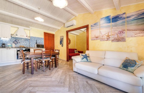 Villasimius House | Holiday Home 'Luxury Apartment Simius' with Sea View, Balconies and Wi-Fi