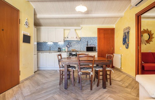 Villasimius House | Holiday Home 'Luxury Apartment Simius' with Sea View, Balconies and Wi-Fi