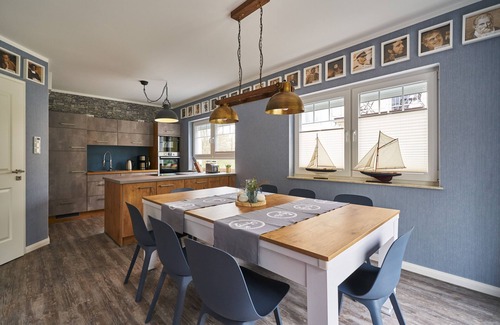 Kroeslin House | Holiday home Luxusdomizil Holiday home