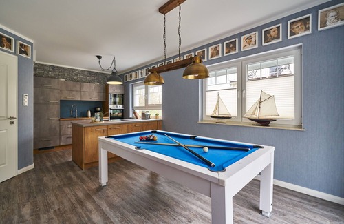 Kroeslin House | Holiday home Luxusdomizil Holiday home