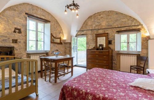Costarainera House | Holiday Home Muin du Pie - SLR120 by Interhome