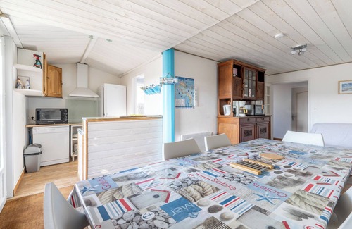 Barbatre House | Holiday Home 'Maison Vue Sur Mer 50m Plage' with Sea View, Private Terrace and Wi-Fi
