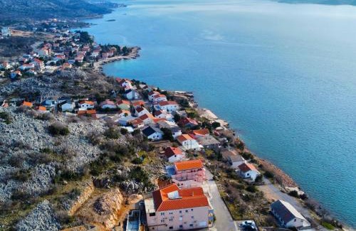 Prizna House | Holiday Home Mara - KBG400 by Interhome