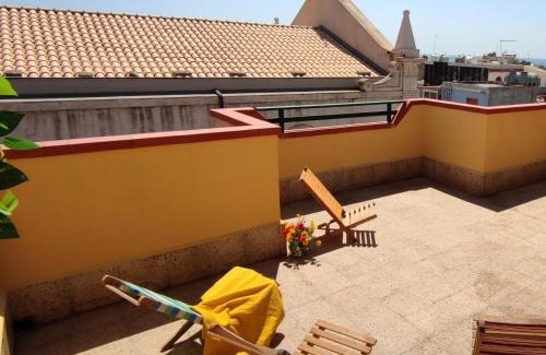 Portopalo di Capo Passero House | Holiday Home MarEmi Portopalo by Interhome