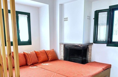 Vation House | Holiday Home 'Marias Traditional House Vati' with Private Terrace, Wi-Fi and Air Conditioning