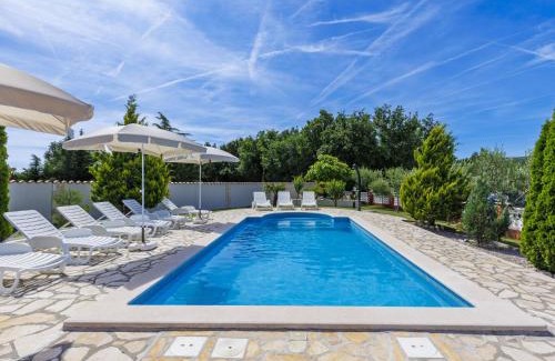 Rogocana House | Holiday Home Maric by Interhome
