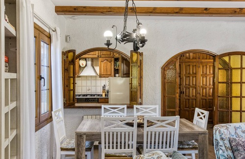 Calonge House | Holiday Home 'Marseille' with Mountain View, Private Pool and Wi-Fi
