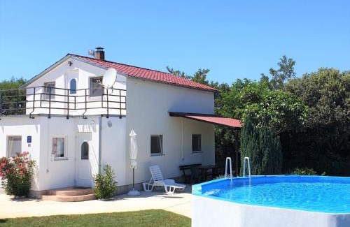 Valdebek House | Holiday Home Martina by Interhome