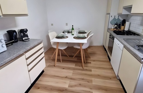 Beuren House | Holiday home "MB Homes" with mountain view, private terrace and WLAN