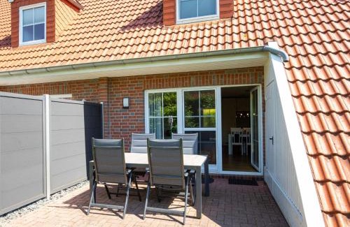 Nordseebad Burhave House | Holiday Home MeerZeit II by Interhome