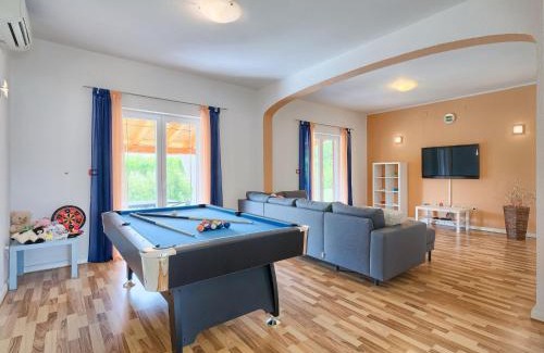 Juricev Kal House | Holiday Home Melian by Interhome