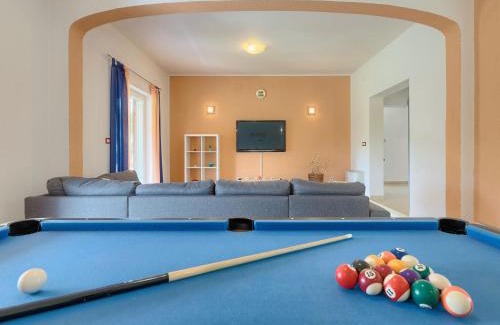 Juricev Kal House | Holiday Home Melian by Interhome