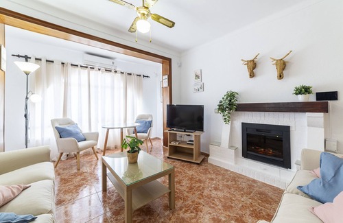 El Toyo House | Holiday Home 'Mi Locura Costa Cabana' with Private Terrace, Garden and Wi-Fi, 30 mts from the beach
