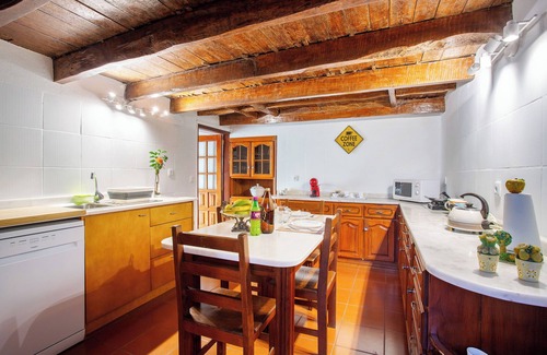 Estrela da Calheta House | Holiday Home 'Mother's House' with Sea View, Private Terrace and Wi-Fi