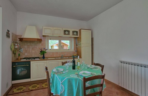 San Feliciano House | Holiday Home near Lake Trasimeno