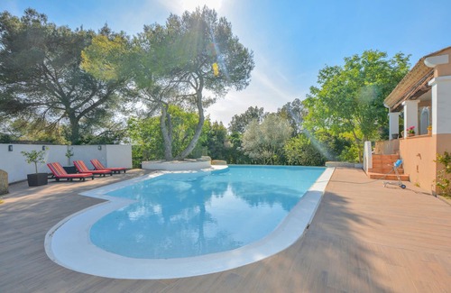 Garrigues House | Holiday home near a forest on a large plot with a very large outdoor pool.