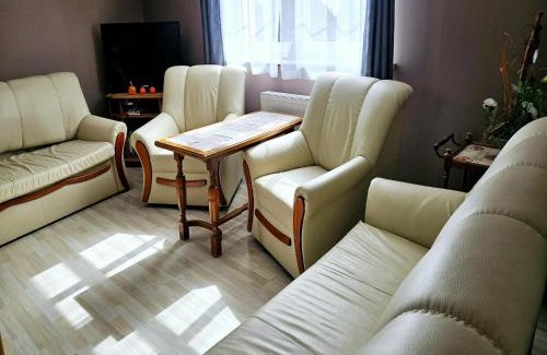Kolczewo House | Holiday Home near Baltic Sea and Lake Kolczewo, cleaning included