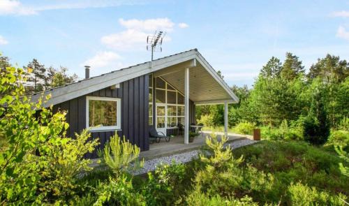 Helberskov Strand House | Holiday Home Near Mini-Mallorca In Øster Hurup