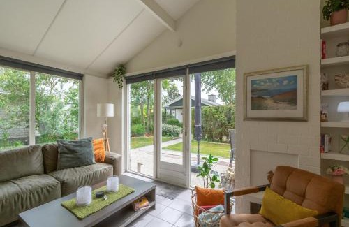 Petten House | Holiday Home near Petten Beach with Pool