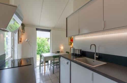 Petten House | Holiday Home near Petten Beach with Pool