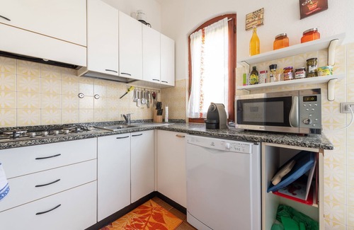 Costa Rei Villa | Holiday Home Near the Beach - "Villa Lucienne" with Wi-Fi, Terrace and Garden
