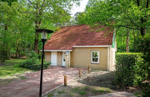 Diessen House | Holiday Home in Diessen with Sauna
