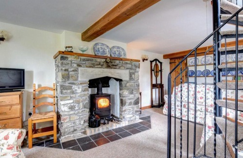 Llanwrda House | Holiday Home Nythfa by Interhome