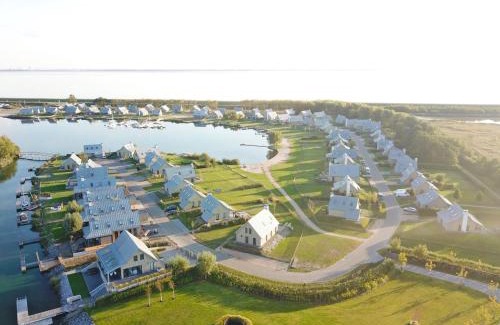 Tholen House | Holiday Home Oesterdam Resort by Interhome